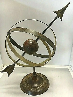 Globo Armilar Esfera Vintage Latón y Metal Decoración del Hogar 13 1/2" Alto x 12" Ancho Foto 1 de 2