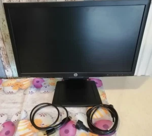 Monitor de sobremesa 23", HP Compaq 2306x, giratorio 360 grados, muy buen estado - Imagen 1 de 10
