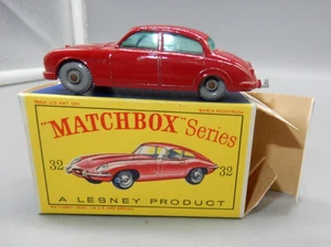 Vintage MATCHBOX No 65 red JAGUAR in #32 box (L) - Picture 1 of 5