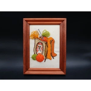 Crewel Embroidery Hanging Framed Knitting Bag Vintage 5x7 Cottage Core Nostalgic - Picture 1 of 4