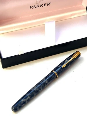 Pluma Estilográfica Parker Sonnet 18K Laca Azul y Blanco; Plumín M, Caja Foto 1 de 4