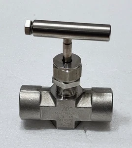 Hy-Lok NV4F-12R Needle Valve 316/L 5000PSI 3/4” Female, Cv 1.80 - Picture 1 of 5