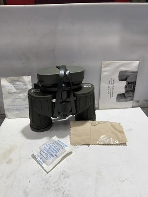 Sears Discoverer ZOOM binoculars, model number 473.2576500 M8x -17×40 mm'100Oyds - Image 1 of 4