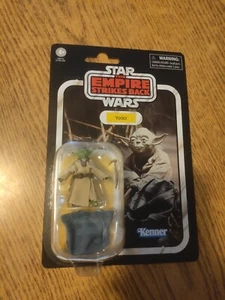 Yoda Star Wars Action Figure Hasbro Kenner Disney (Dagobah) - Imagen 1 de 12