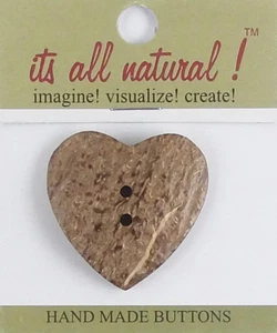 Botones de coco natural hechos a mano - coco natural - 40x42 mm - diseño en forma de corazón - Imagen 1 de 4