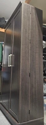 Cabinet - Image 1 of 4