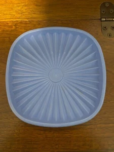 Vintage Tupperware Servier Ersatzdeckel 839-4 hellblau Starburst Design - Bild 1 von 1