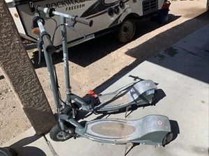 2 Razor Electric Scooters E300 - Picture 1 of 2
