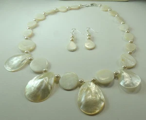 Statement Bridal Wedding Mother of Pearl & Pearl Necklace & Earring Set Jewelry - Picture 1 of 2