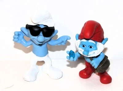 Винтажные фигурки PAPA SMURF Peyo/JAKK 2011 и гладкий SMURF McDonald 2013 фигурки - Изображение 1 из 4