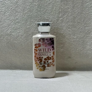 Bath and Body Works Wild Madagascar Vanilla Lotion Body 8 oz Discontinued - Picture 1 of 5