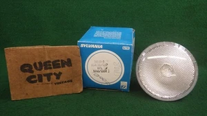 Sylvania 30 degree flood light bulb/lamp PAR 30 50W 130V E26 - Picture 1 of 9