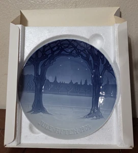 1904 B&G Bing & Grondahl View of Copenhagen Christmas Plate - Picture 1 of 9