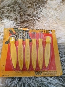 Set of 4 Vintage Corn on the Cob Holders And 2 Butter Brushes!!!! New - Picture 1 of 5