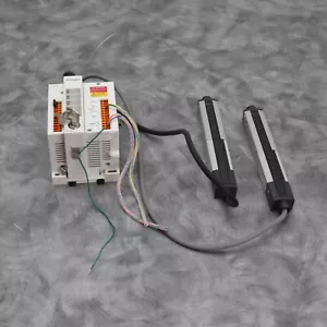 Keyence, 7.25" Light Curtain PJ-V20T & PJ-V20R, with PJ-V90 Controller & Keys - Picture 1 of 6
