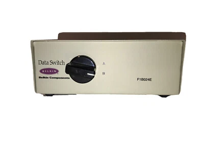 Interruptor externo de 2 puertos Belkin Rotary Data (F1B024E). Sin cables. Foto 1 de 4