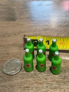 Escala 1:12 x6 botellas de cerveza verde Casa de muñecas en miniatura Mini accesorios de comida diminutos - Imagen 1 de 4