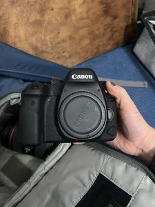 Canon EOS 6D Mark II 26.2MP Digital SLR Camera - Black (Kit w/ EF 24-105mm) - Picture 1 of 10