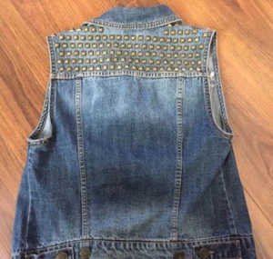 Urban Outfitters Women's BDG Denim Studded Embellished Button Up Vest Sz XS TP - Picture 1 of 3