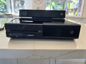 Microsoft Xbox One 500GB Console - Black - Picture 1 of 3