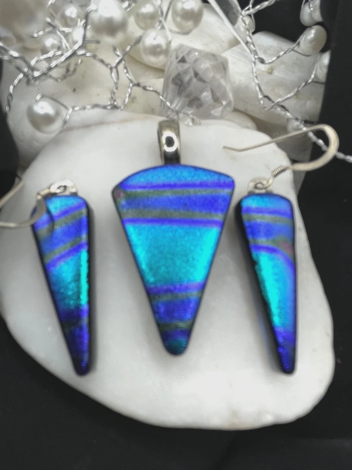 手工二色玻璃吊坠-爱玻璃-最新玻璃!  — 第 1/1 张图片