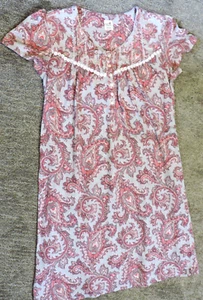 SECRET TREASURES Multicolor Paisley Design SZ M 8-10 Polyester/spandex nightgown - Picture 1 of 3