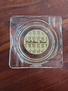 "Cenicero cuadrado de vidrio transparente de colección Holiday Inn Hotel años 80 4"" X 4""" - Imagen 1 de 5