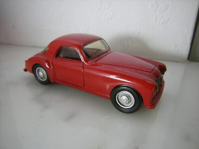 Heco Modeles France Simca Huit Sport Resine  1:43 - Bild 1 von 4
