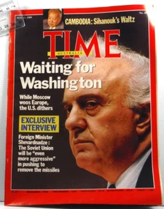 Time Magazine May 15 1989 No 20 Australia Cambodia Waiting for Washington - Imagen 1 de 4