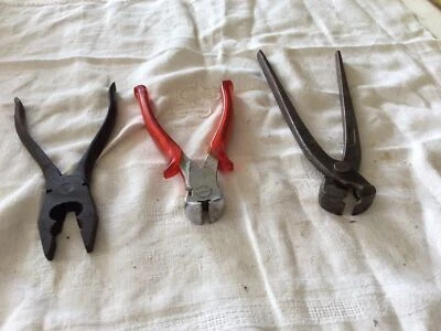 Lot de 3 anciennes Pince Tenaille métal Outillage Bricolage  - Photo 1/4