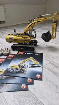 LEGO Technic 8043 Motorisierter Raupenbagger Bauanleitung - Bild 1 von 2
