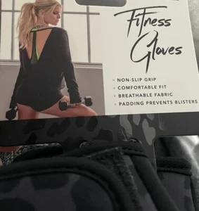 Guanti fitness donna Jessica Simpson imbottiti ghepardo leopardati NUOVI piccoli - Foto 1 di 2