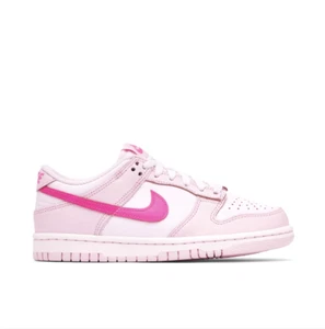 Nike Dunk Low Triple Pink (GS) DH9765-600 - Bild 1 von 6