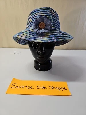 Sombrero cubo vintage Y2k Liz Claiborne sol playa con detalle de flores en azul Foto 1 de 4