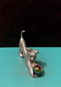 Figura en miniatura diorama bola de cristal aurora juguetona gatito gato gatito gato - Imagen 1 de 16