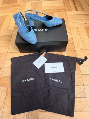 Chanel 22P Mademoiselle Coco Sling Azul Claro Denim Slingback Sandalia Tacón 35.5 Foto 1 de 4