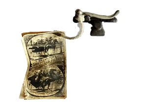 ANTIGUO PORTA RIENDAS DE SEGURIDAD BREWSTER’S BUGGY CABALLO PIEZA ORIGINAL CON TARJETA neocurio - Imagen 1 de 9