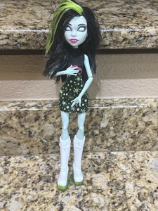 Muñeca Banshee G1 Mattel Monster High Ghoul Fair SCARAH SCREAMS - Imagen 1 de 2