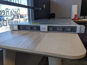 Cisco C220 M5- X28 Intel XEON Gold 5120, 128 GB RAM - Photo 1/6