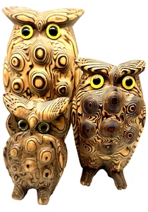 Familie von drei geschnitzten Eulen aus japanischem Cryptomeria Shou Sugi Holz MCM - Bild 1 von 3