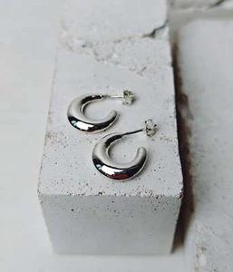 Breite kleine Creolen aus 925 Silber, Halbmond Chunky Creolen 15 mm, Sterling S - Bild 1 von 8