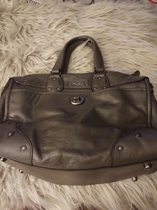coach rhyder 33 satchel in soft grain leather