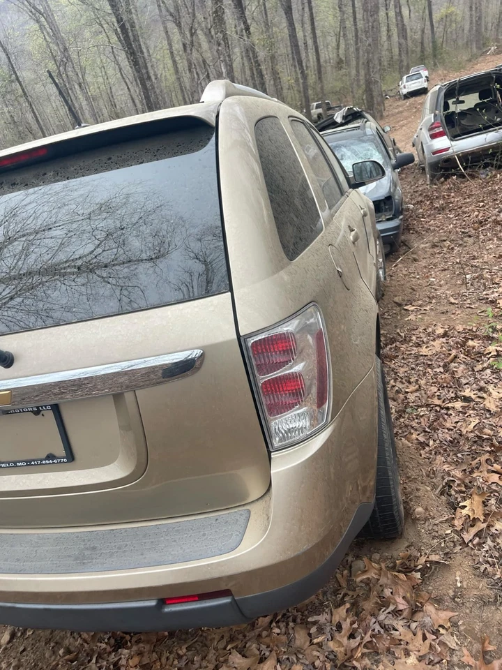 Chevrolet Equinox 2007 espejo retrovisor derecho; fabricante de equipos originales Foto 1 de 1