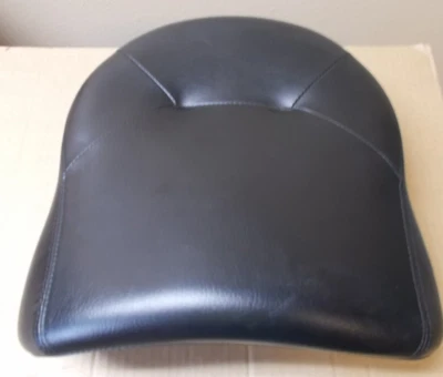 Заднее пассажирское сиденье от оригинального производителя 09–12 Kawasaki Vulcan 1700 Nomad VN1700 - Изображение 1 из 4