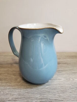 Jarra de Leche Denby Colonial Azul 1.25 Pintas 6" Perfecto Estado  Foto 1 de 4