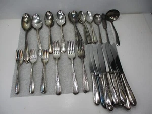 Wm Rogers Mfg Co Priscilla Lady Ann Dinner Set Spoons Forks Etc 1940's Flatware - Picture 1 of 8