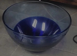 Art Glass Cobalt Blue Serving bowl 9.75” Wide - Picture 1 of 1