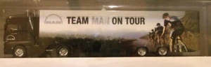 Herpa 461115 MAN TGA XXL Koffer-Sattelzug MAN ON TOUR SCENIX EDITION 1:87 - Bild 1 von 1