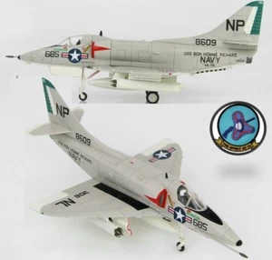 Hobby Master 1/72 HA1427 A-4C Skyhawk USS Bon Homme Richard, Vietnam MiG-17 Kill - Picture 1 of 22