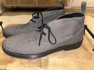 Botas Chukka Dr. Martens Mayport Gris Unisex Senderismo EE. UU. Talla 12 Para Hombres Foto 1 de 4
